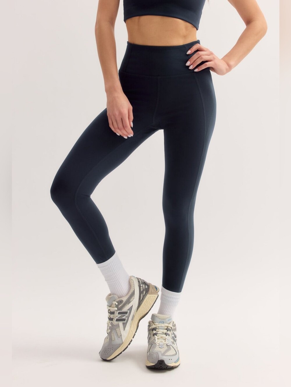 NWOT • Girlfriend Collective Compressive High-Rise Legging (L)